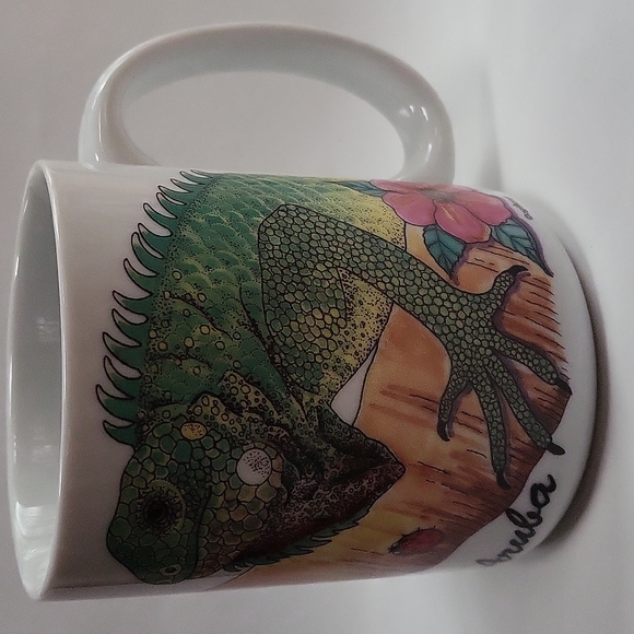 Souvenir Coffee Mug With An Iguana And Ladybug On A Hibiscus Branch - Picture 12 of 12